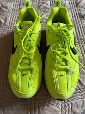 Nike Volt/Black Running Sneakers
